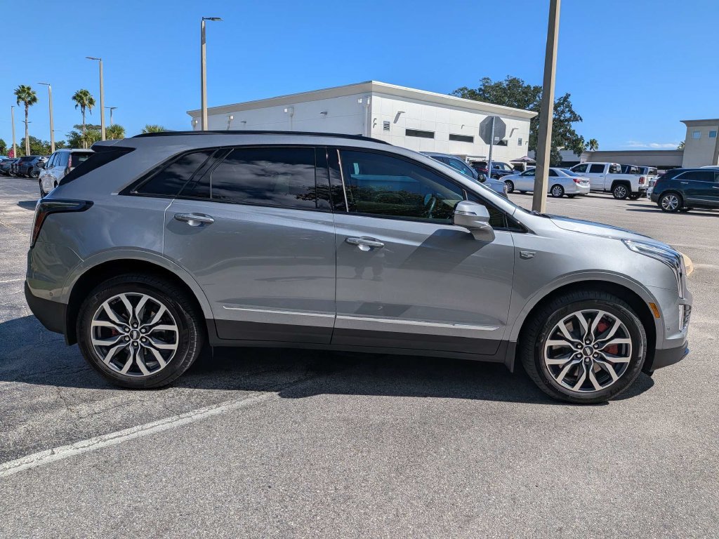 Used 2024 Cadillac XT5 Sportv w/ Platinum Package AWD/4WD image 3