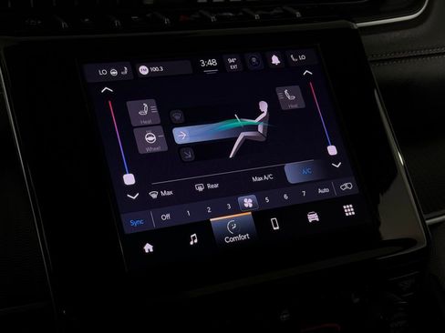 Used 2025 Jeep Grand Cherokee Altitude image 19