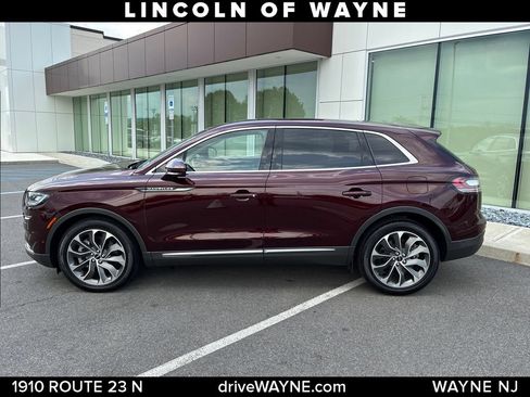 Certified 2023 Lincoln Nautilus Reserve w/ Equipment Group 201A AWD/4WD image 2