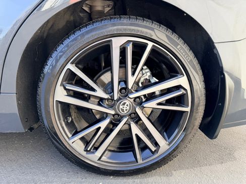 Used 2025 Toyota Camry XSE image 11