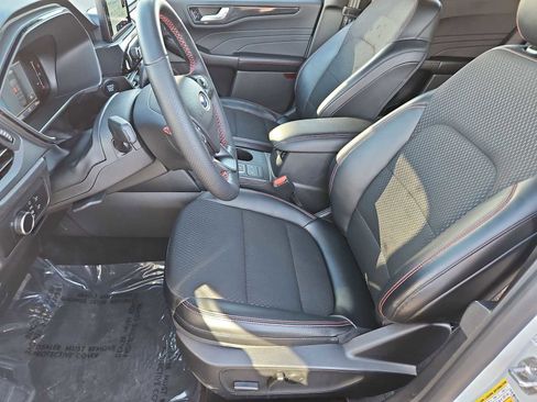 Used 2025 Ford Escape ST-Line image 16