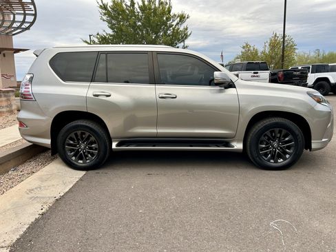 Used 2022 Lexus GX 460 Premium image 4