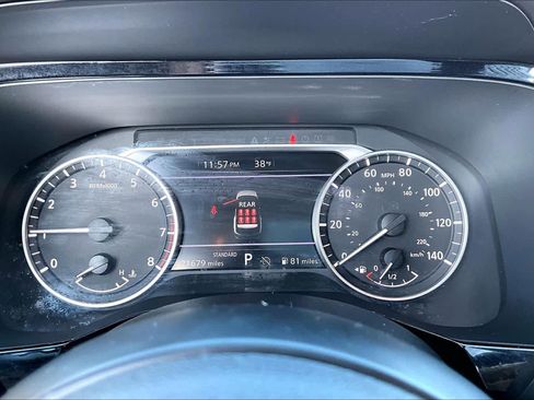 Used 2025 Nissan Pathfinder SV image 25