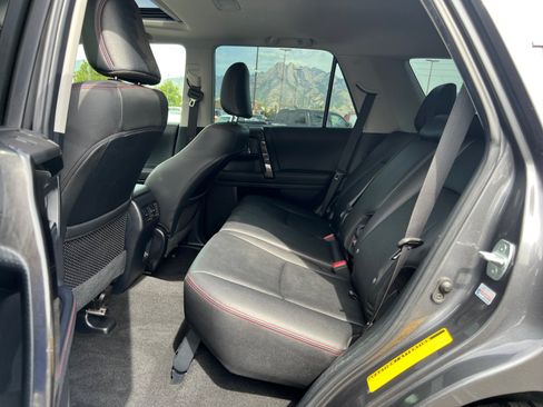 Used 2020 Toyota 4Runner TRD Off-Road Premium w/ Moonroof Package AWD/4WD image 25