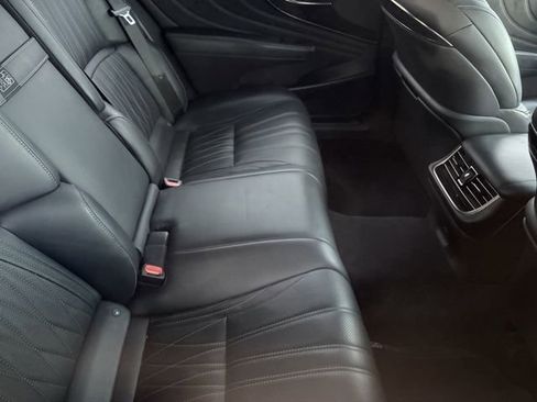 Used 2018 Lexus LS 500 w/ Interior Upgrade Package image 7