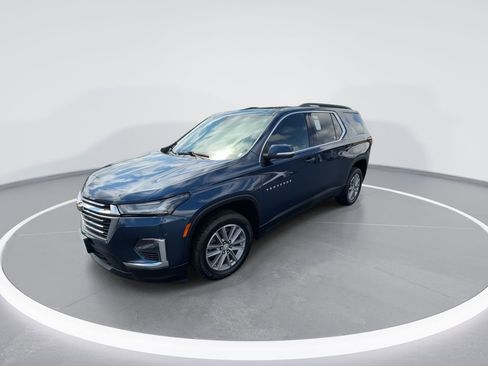 Used 2023 Chevrolet Traverse LT AWD/4WD image 4