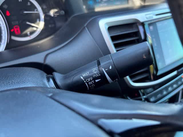 Used 2017 Honda Accord EX-L image 14