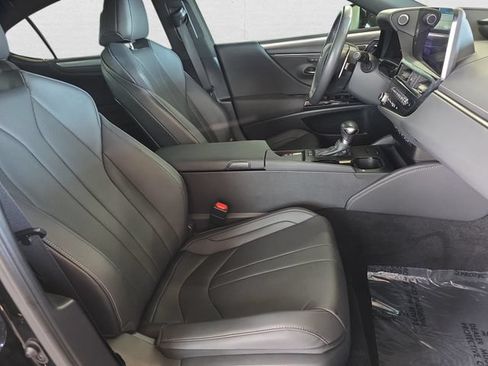 Certified 2024 Lexus ES 300h F Sport FWD image 10