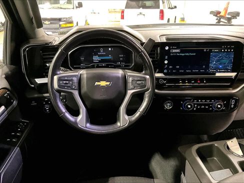 Certified 2022 Chevrolet Silverado 1500 LT image 17