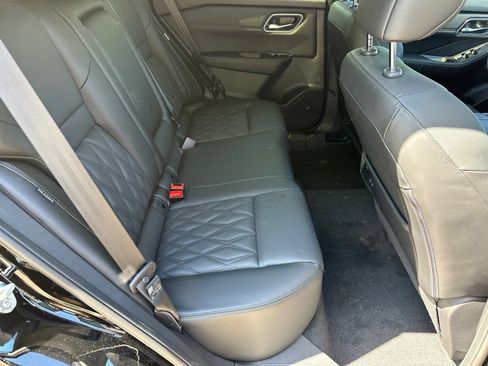 New 2026 Nissan Rogue Platinum w/ Tech Package AWD/4WD image 12