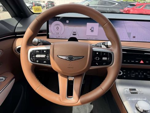 Used 2026 Genesis GV70 2.5T Advanced AWD/4WD image 15