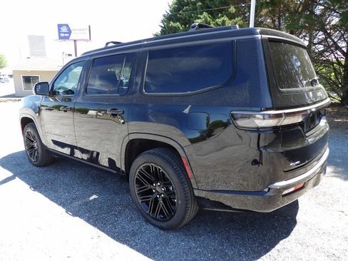 New 2026 Jeep Grand Wagoneer Limited AWD/4WD image 3