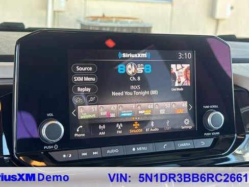 Used 2024 Nissan Pathfinder SV w/ SV Premium Package FWD image 27