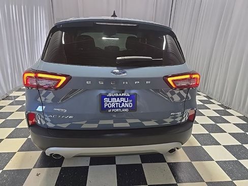 Used 2024 Ford Escape Active image 10