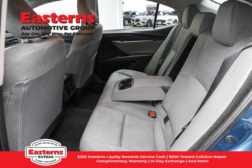 Used 2025 Toyota Camry LE FWD image 21