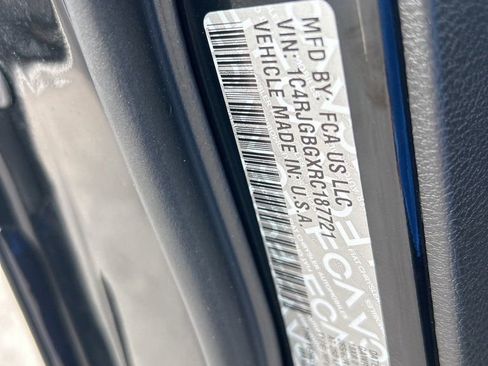 Certified 2024 Jeep Grand Cherokee Limited image 54