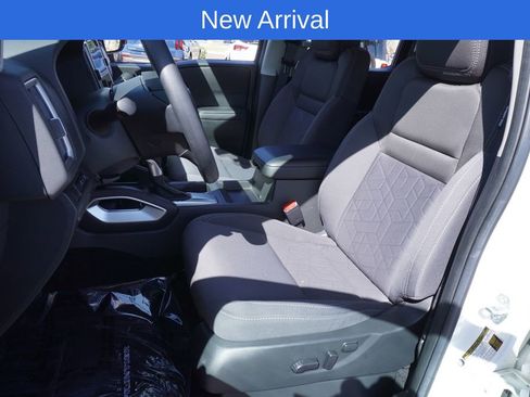 Certified 2025 Nissan Frontier SV w/ Tow Package RWD image 14