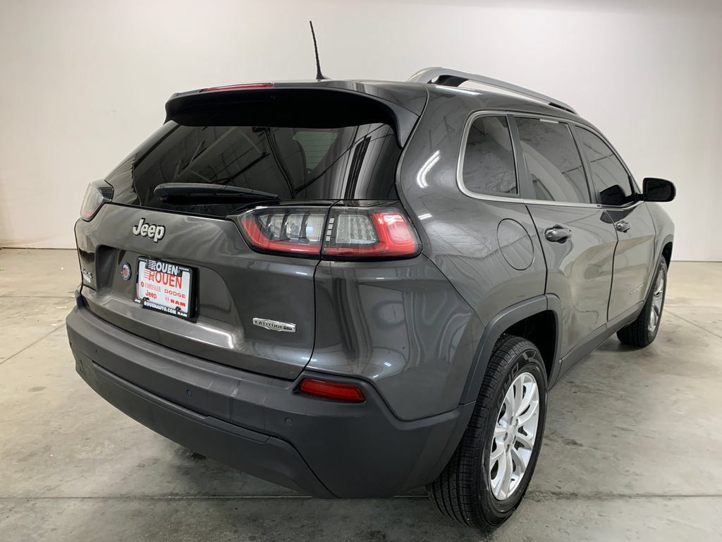 Used 2019 Jeep Cherokee Latitude Plus AWD/4WD image 7