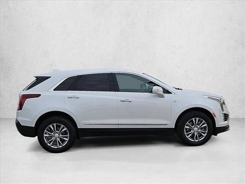 Used 2022 Cadillac XT5 Premium Luxury w/ LPO, Floor Liner Package image 4
