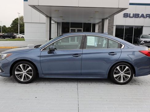 Used 2018 Subaru Legacy 2.5i Limited image 2