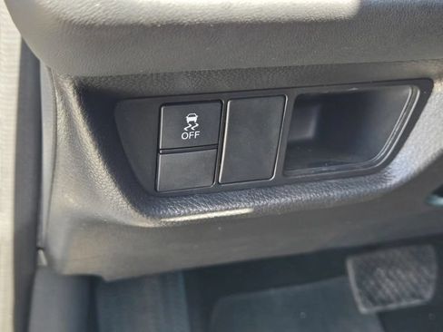 Used 2025 Honda HR-V Sport image 17