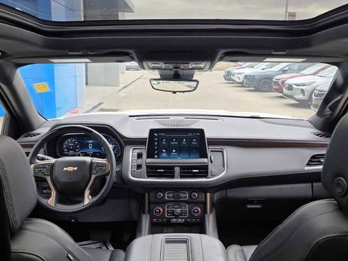 Used 2024 Chevrolet Suburban High Country w/ Advanced Technology Package image 19