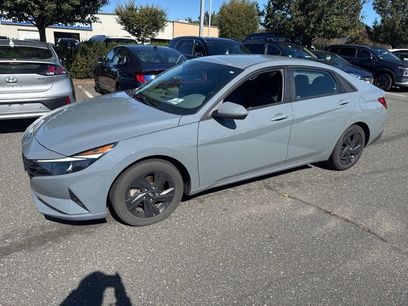 Used 2023 Hyundai Elantra SEL