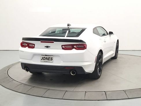 Used 2021 Chevrolet Camaro LT w/ Technology Package RWD image 7