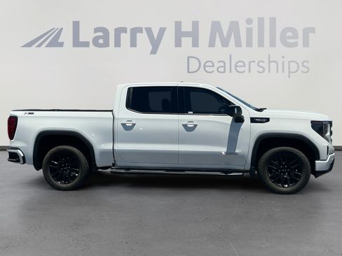 Used 2024 GMC Sierra 1500 Elevation w/ Elevation Premium Package AWD/4WD image 6