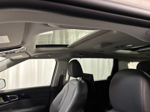 New 2026 Kia Carnival SX Prestige FWD image 21