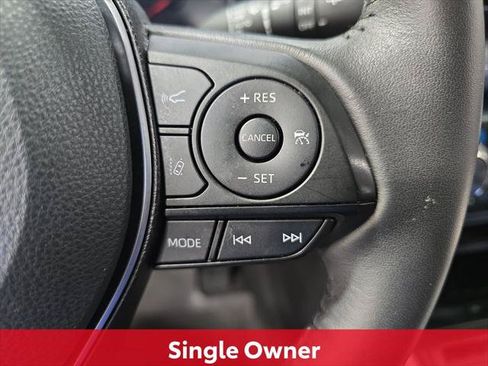 Certified 2022 Toyota RAV4 XLE Premium AWD/4WD image 23