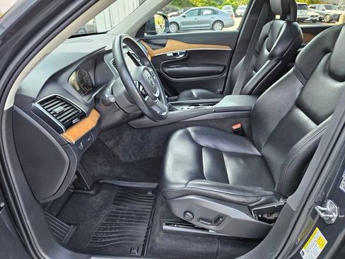 Used 2021 Volvo XC90 T6 Momentum w/ Advanced Package AWD/4WD image 17