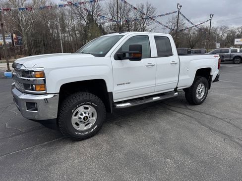 Used 2019 Chevrolet Silverado 2500 LT w/ All Star Edition image 5