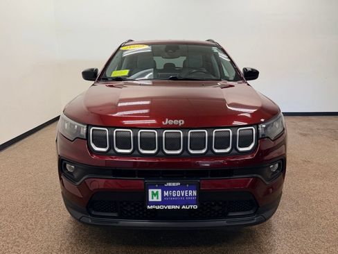Used 2022 Jeep Compass Latitude w/ Convenience Group AWD/4WD image 9