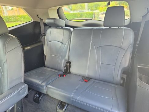 Certified 2020 Buick Enclave Essence FWD image 10