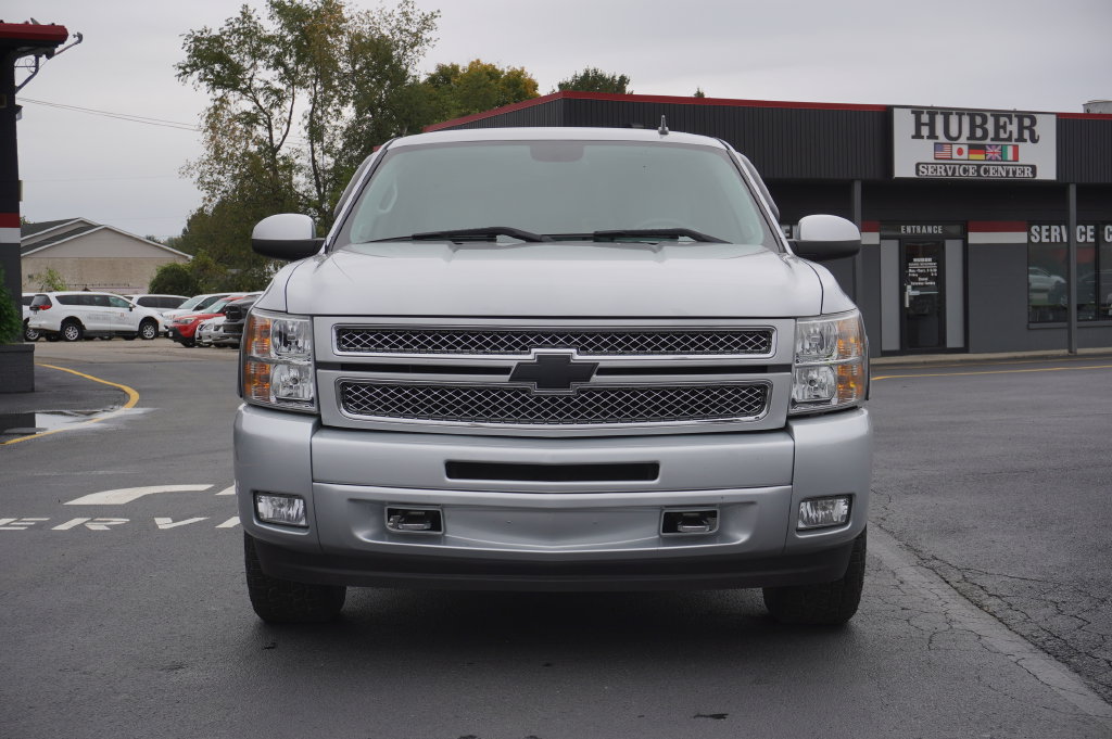 Used 2013 Chevrolet Silverado 1500 LTZ w/ Z71 Appearance Package AWD/4WD image 2