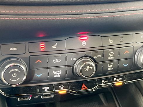 Used 2022 Dodge Durango R/T AWD/4WD image 20