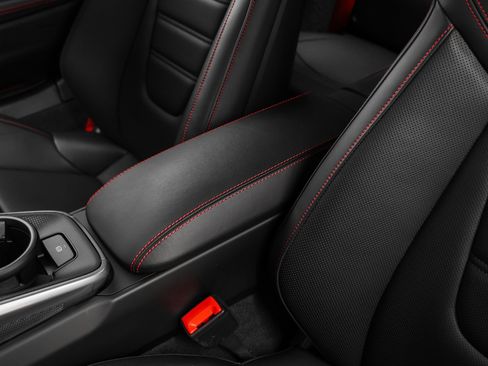 Used 2024 Porsche 911 Carrera 4S image 45