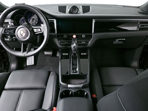New 2026 Porsche Macan Turbo AWD/4WD image 18