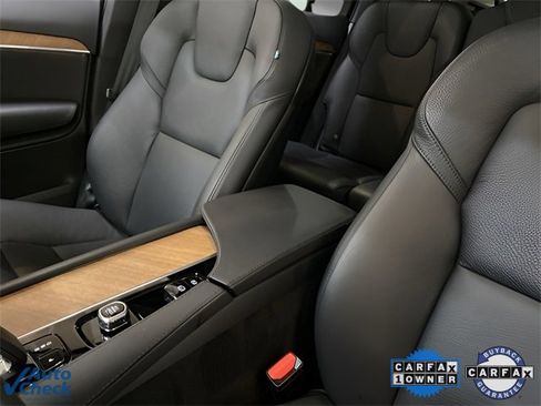 Used 2025 Volvo XC90 B6 Plus image 57