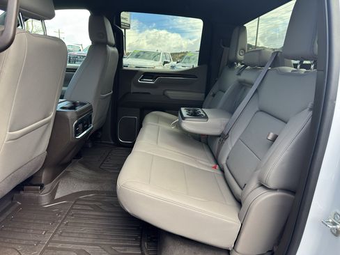 Used 2023 GMC Sierra 1500 SLT w/ SLT Convenience Package image 12