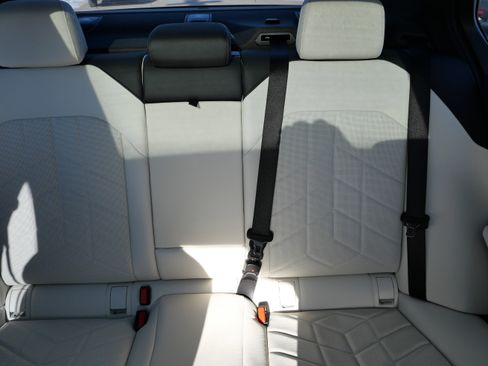 Used 2024 BMW 530i xDrive 530i xDrive w/ M Sport Package image 14