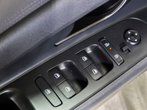 Certified 2025 Hyundai Elantra Sport image 21