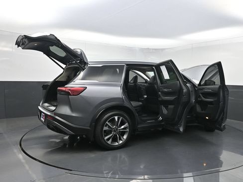 Used 2023 INFINITI QX60 Luxe w/ Cargo Package FWD image 42