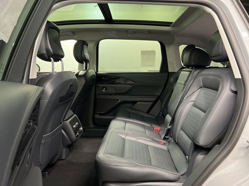 New 2026 Lincoln Nautilus Reserve w/ Jet Appearance Package image 32