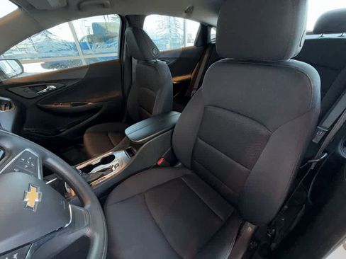 Used 2025 Chevrolet Malibu LT image 11