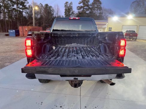 Used 2018 Chevrolet Silverado 2500 W/T w/ WT Convenience Package image 12