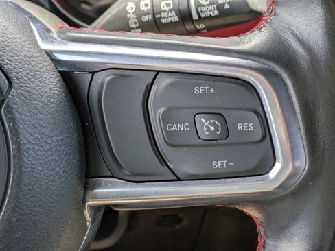 Used 2021 Jeep Wrangler Unlimited Rubicon w/ Xtreme Recon 35" Tire Package AWD/4WD image 27