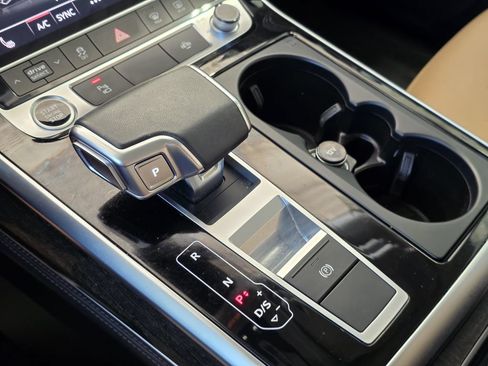 Used 2023 Audi Q7 2.0T Premium Plus w/ Premium Plus Package AWD/4WD image 19