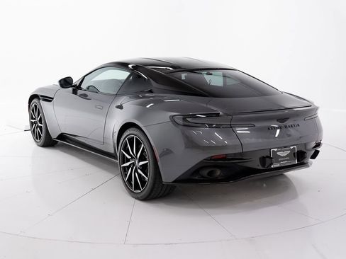 Used 2023 Aston Martin DB11 V12 image 3